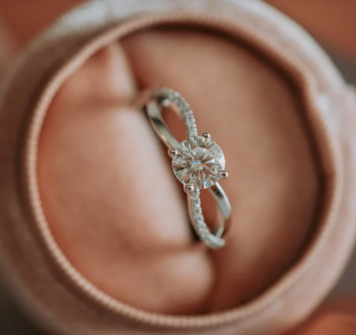 Aspen Round Cut 1CT Moissanite Ring on Sterling Silver